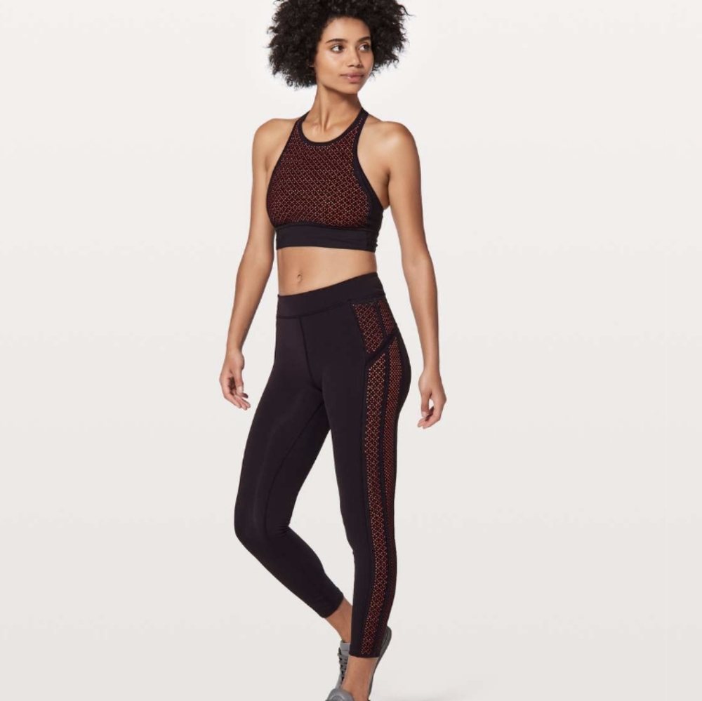 Lululemon Get Your Peek on set